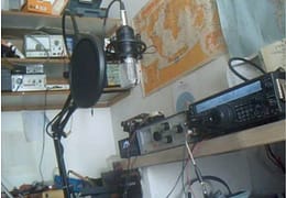 FT-847 Yaesu et Micro Neewer NW700 : Economique et efficace